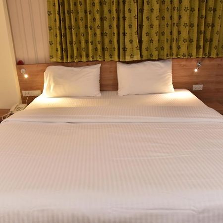 Rose Nana Hotel Bangkok Dış mekan fotoğraf