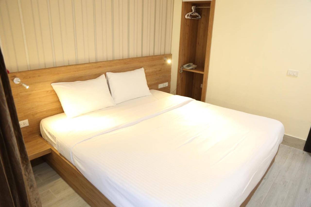 Rose Nana Hotel Bangkok Dış mekan fotoğraf